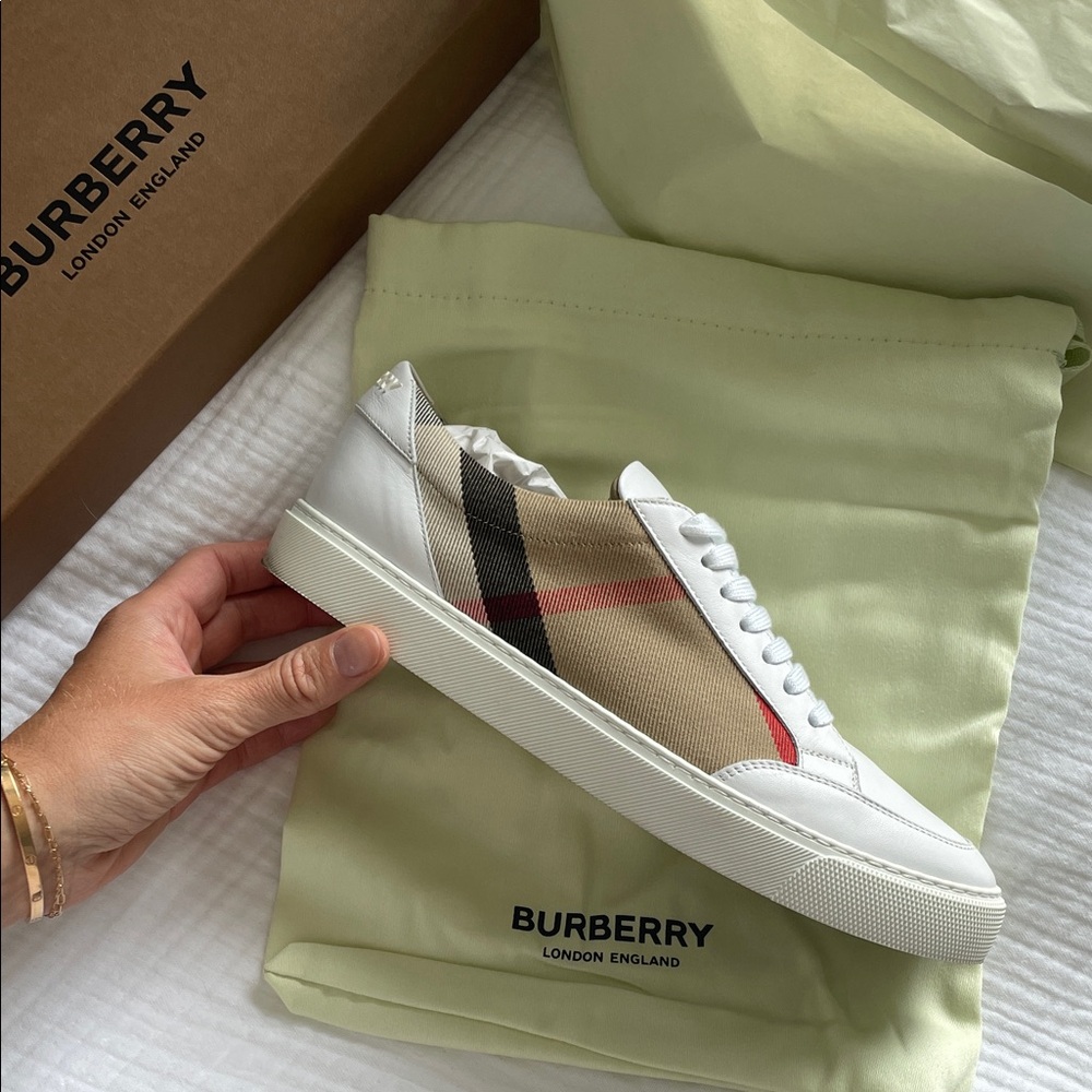 Burberry White and Beige Sneakers with Red Accent